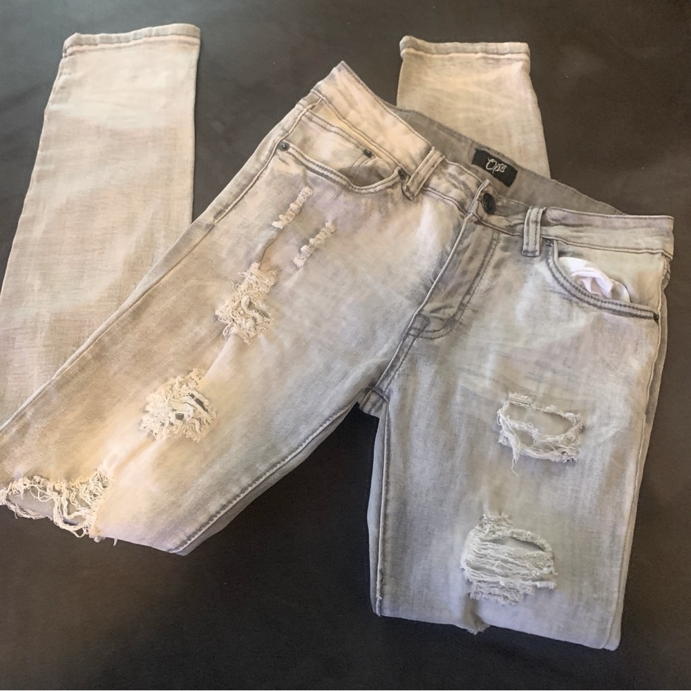🌱Distressed Light Gray Jeans for Boys🌱 - Picture 3 of 9